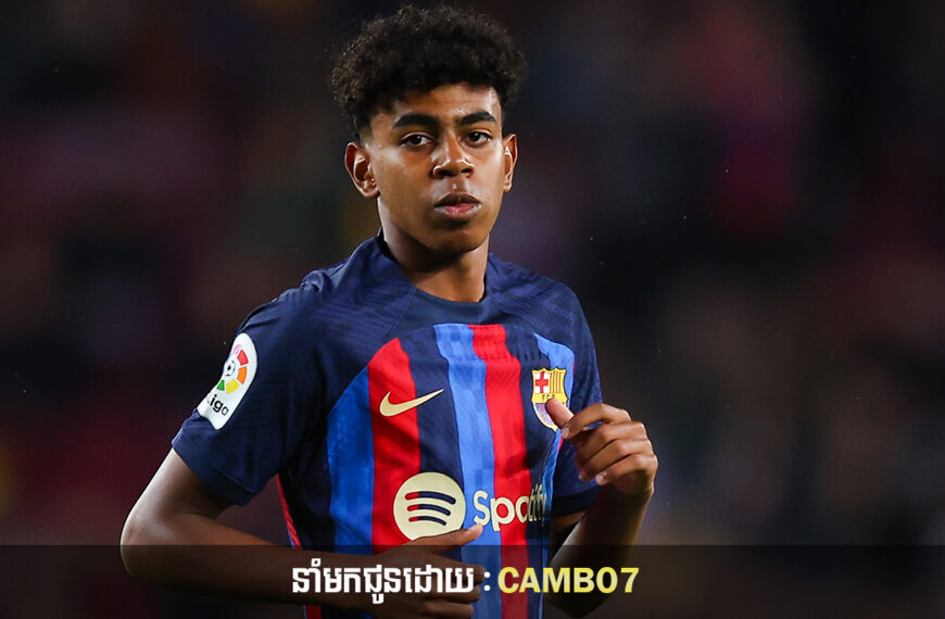 The young star officially extended his contract with Barcelona